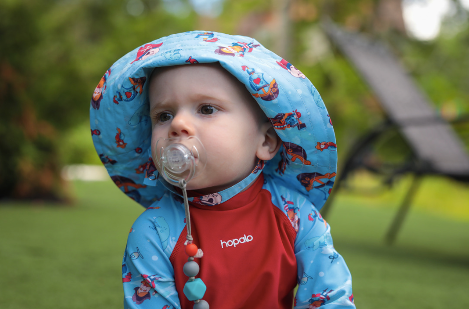 Protection solaire : crème solaire physique, minérale, chimique ou vêtements UV50+ ?