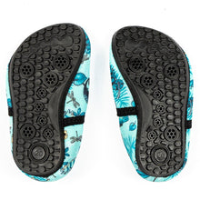Load image into Gallery viewer, Comfortable water shoes with non-slip soles
